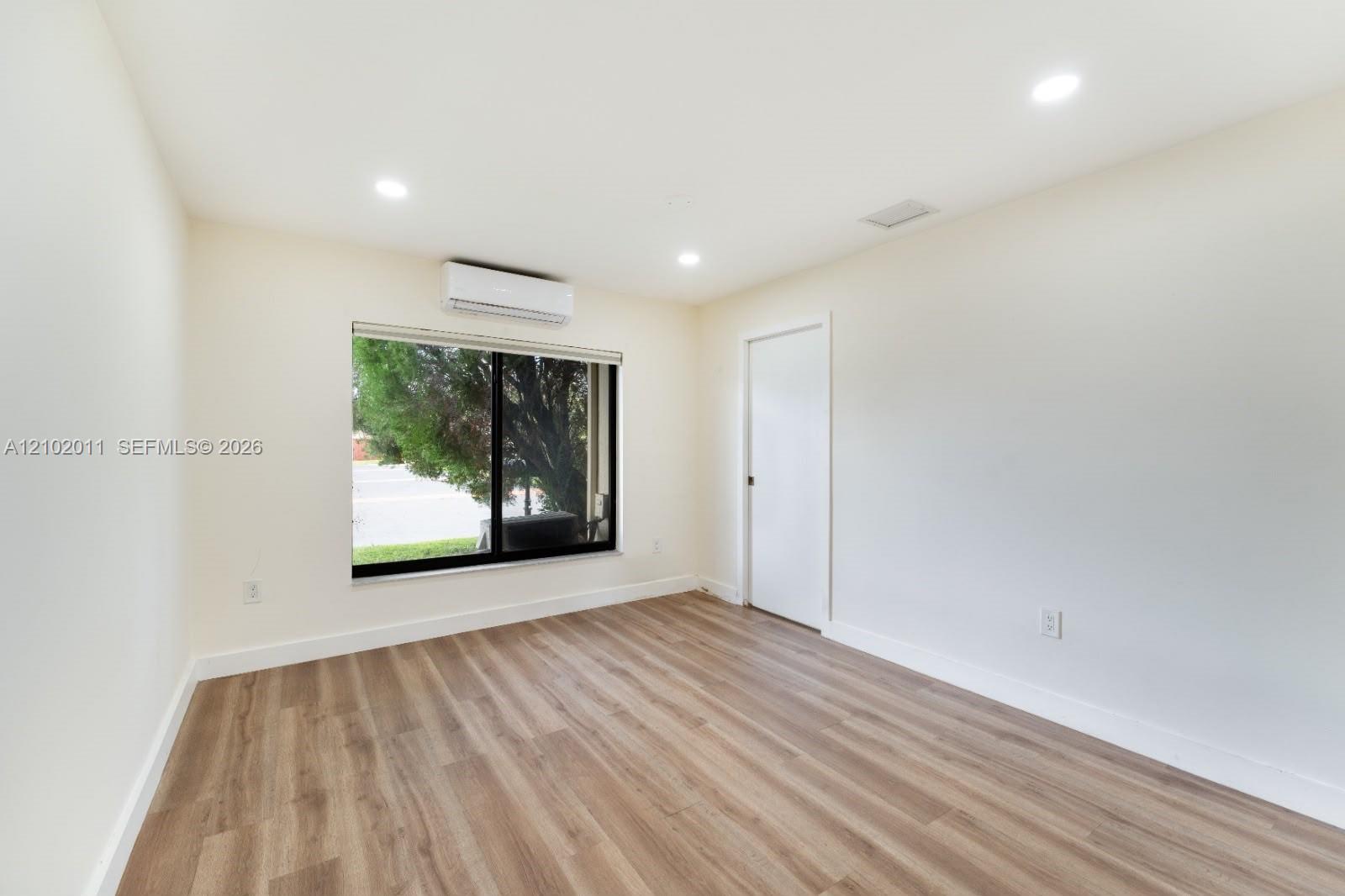 561 Sw 88th Place W Property Photo 11