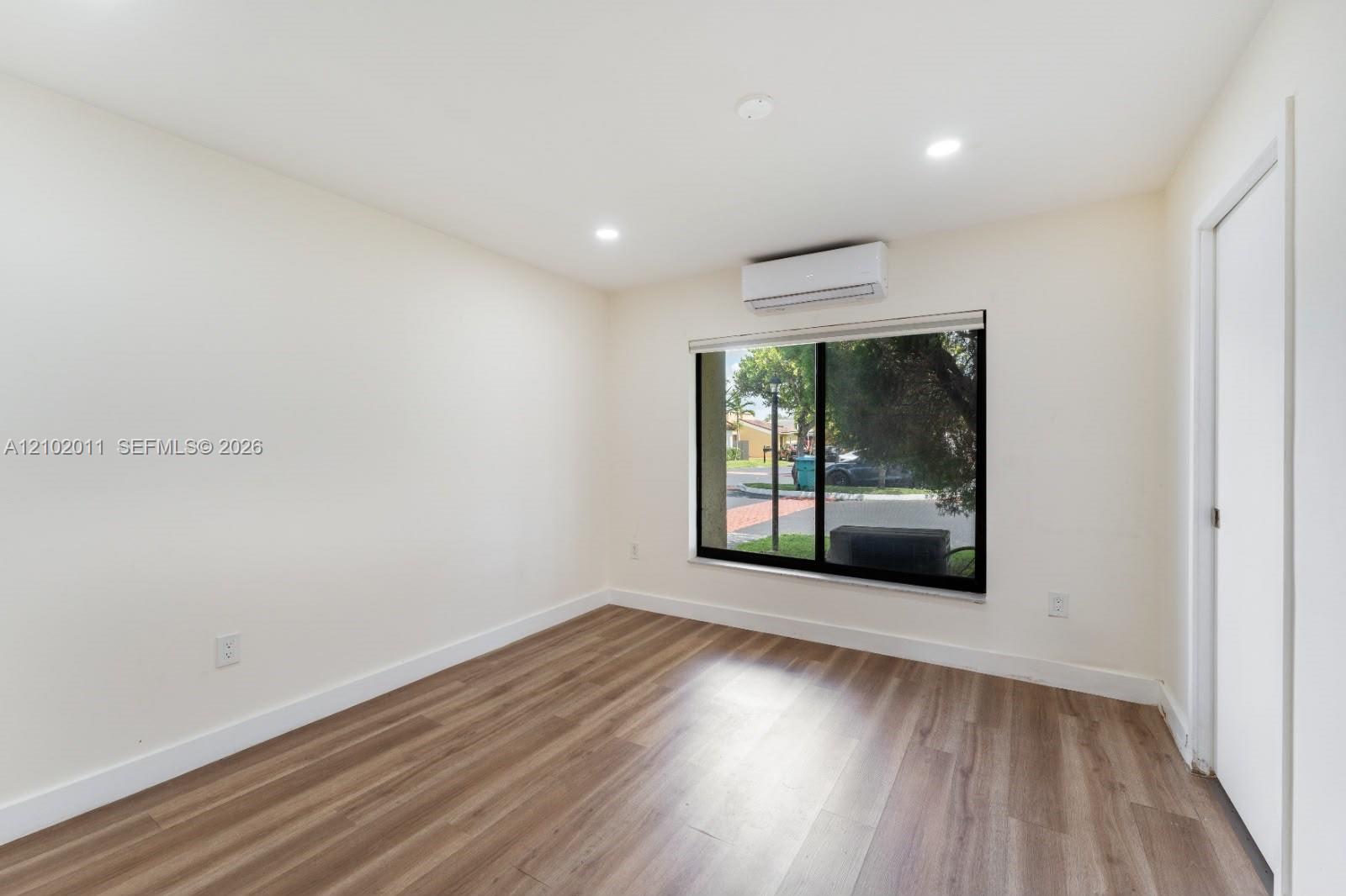 561 Sw 88th Place W Property Photo 17