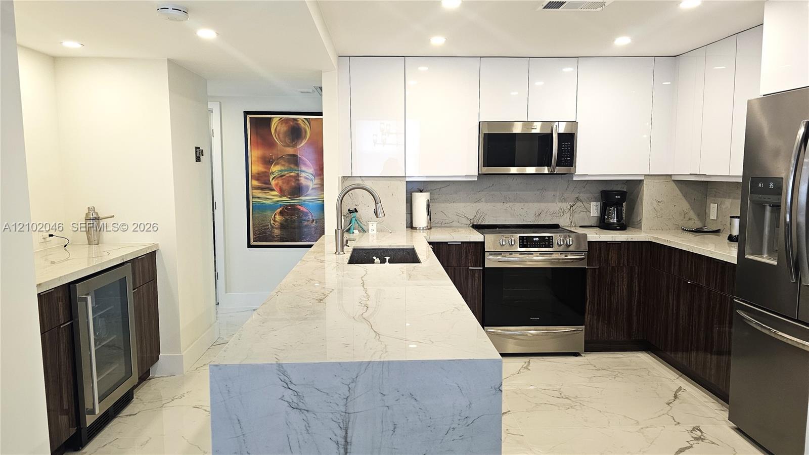 1965 S Ocean Drive 2S Property Photo 1