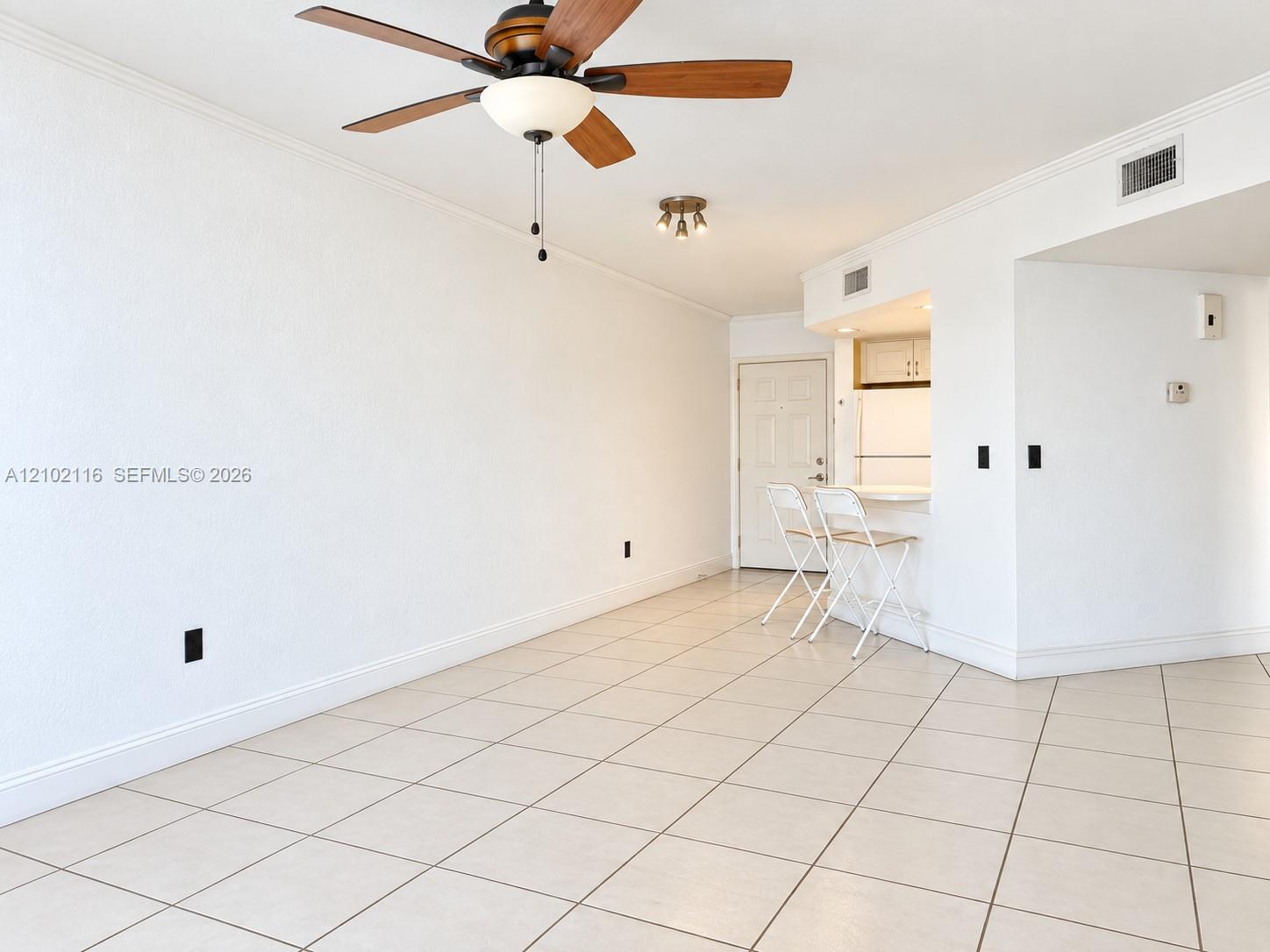 8235 Lake Drive 301 Property Photo 6