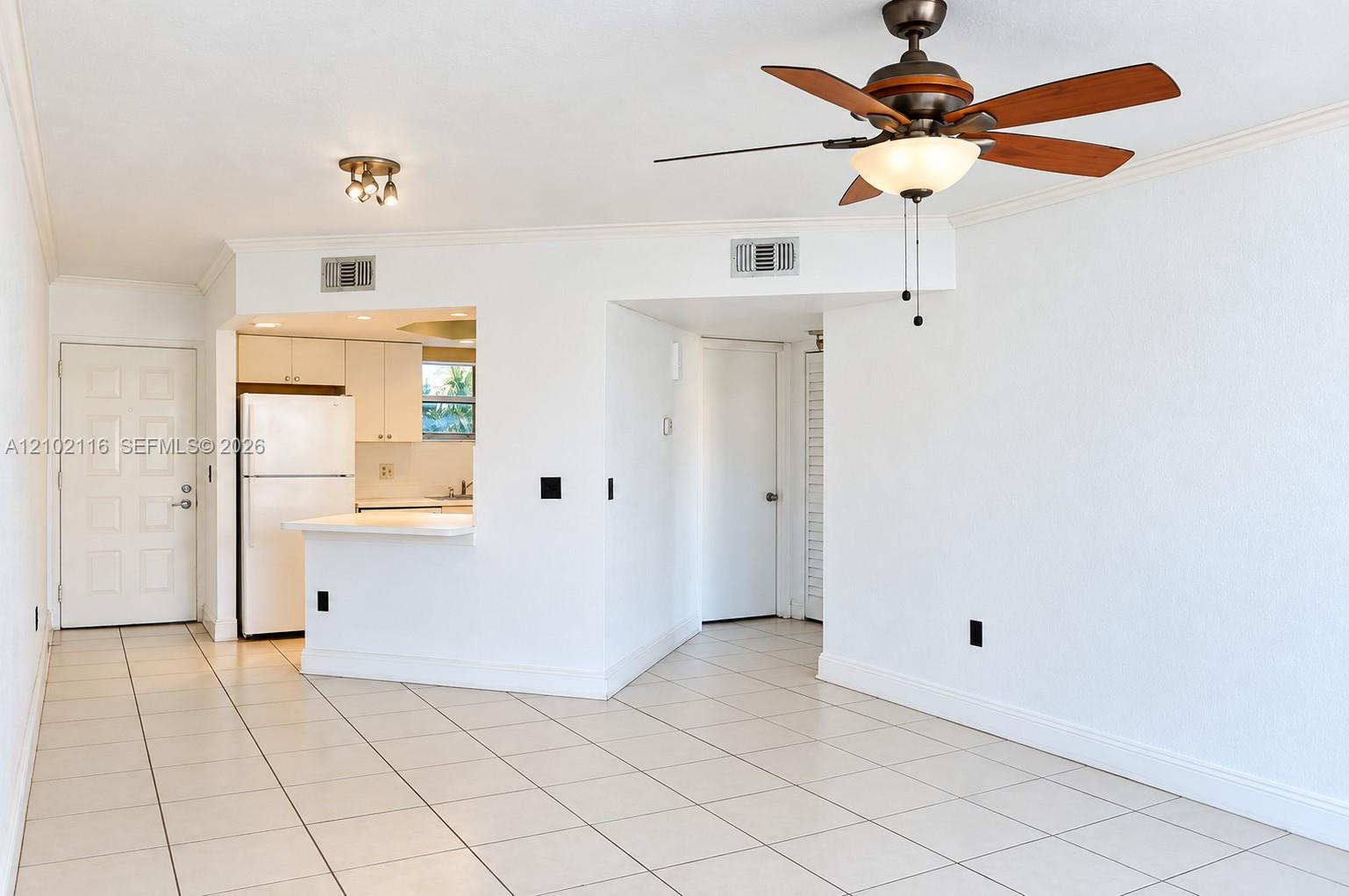 8235 Lake Drive 301 Property Photo 7