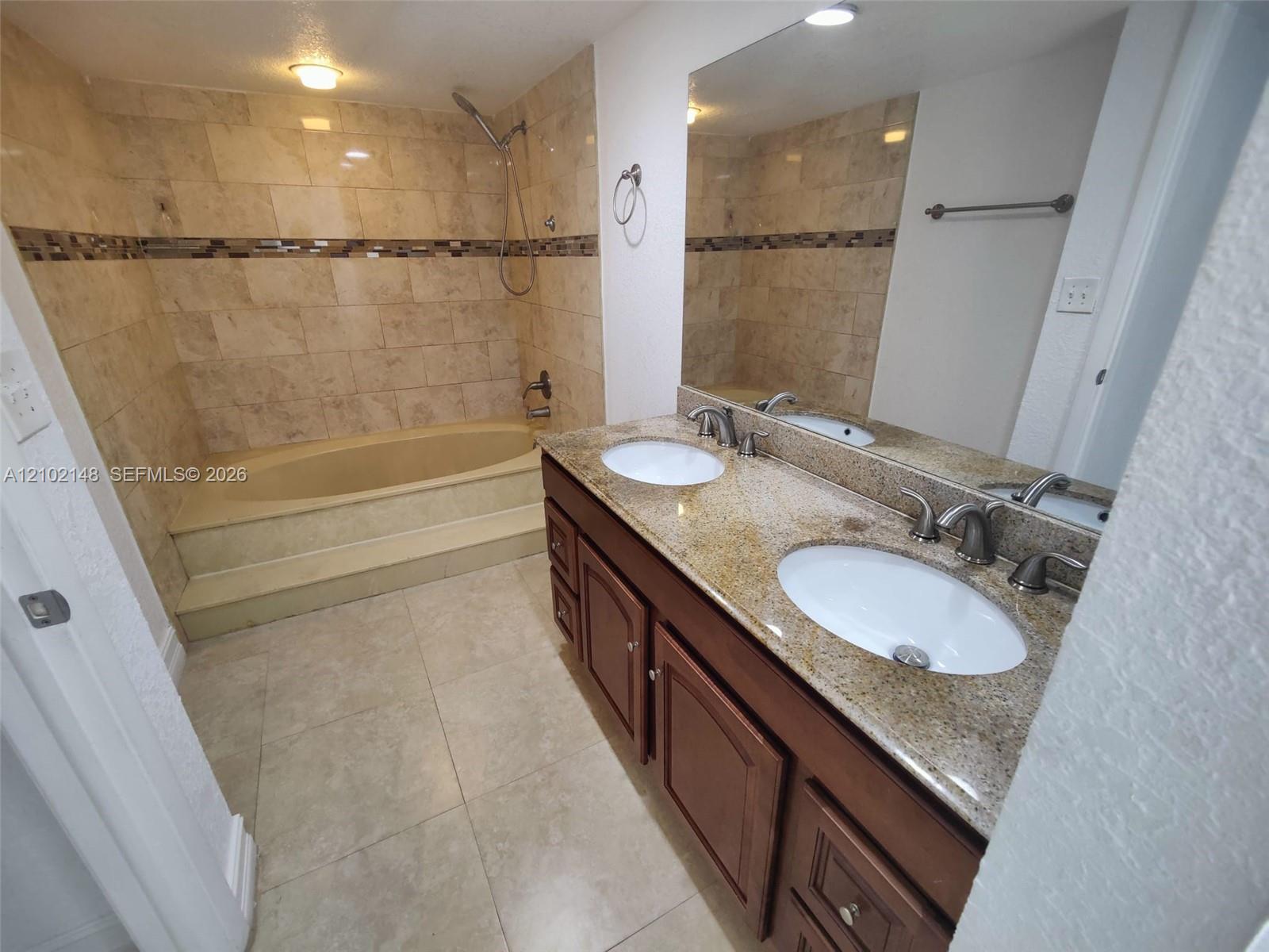 616 Executive Center Drive 107 Property Photo 22