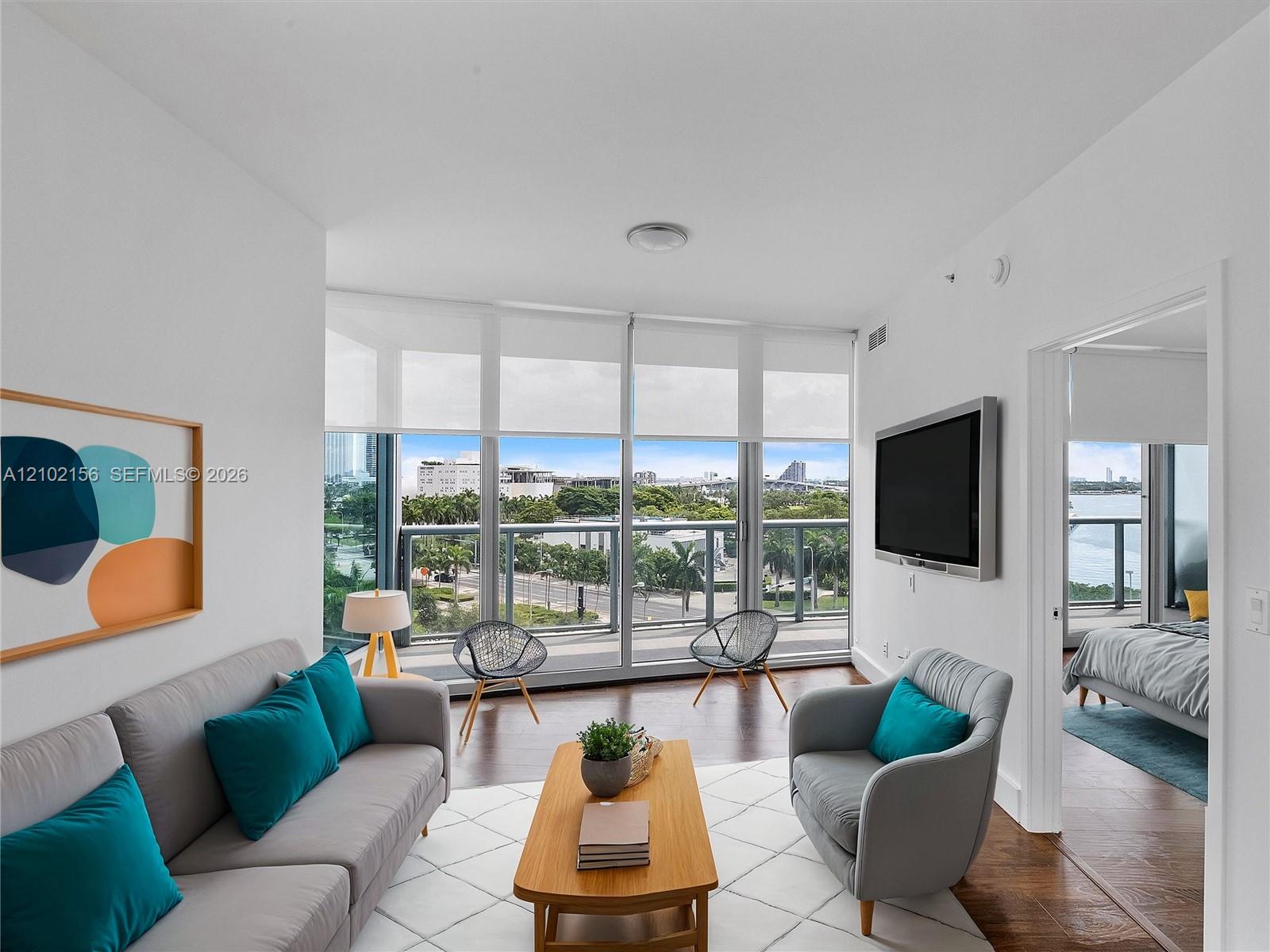 888 Biscayne Boulevard 612 Property Photo 2