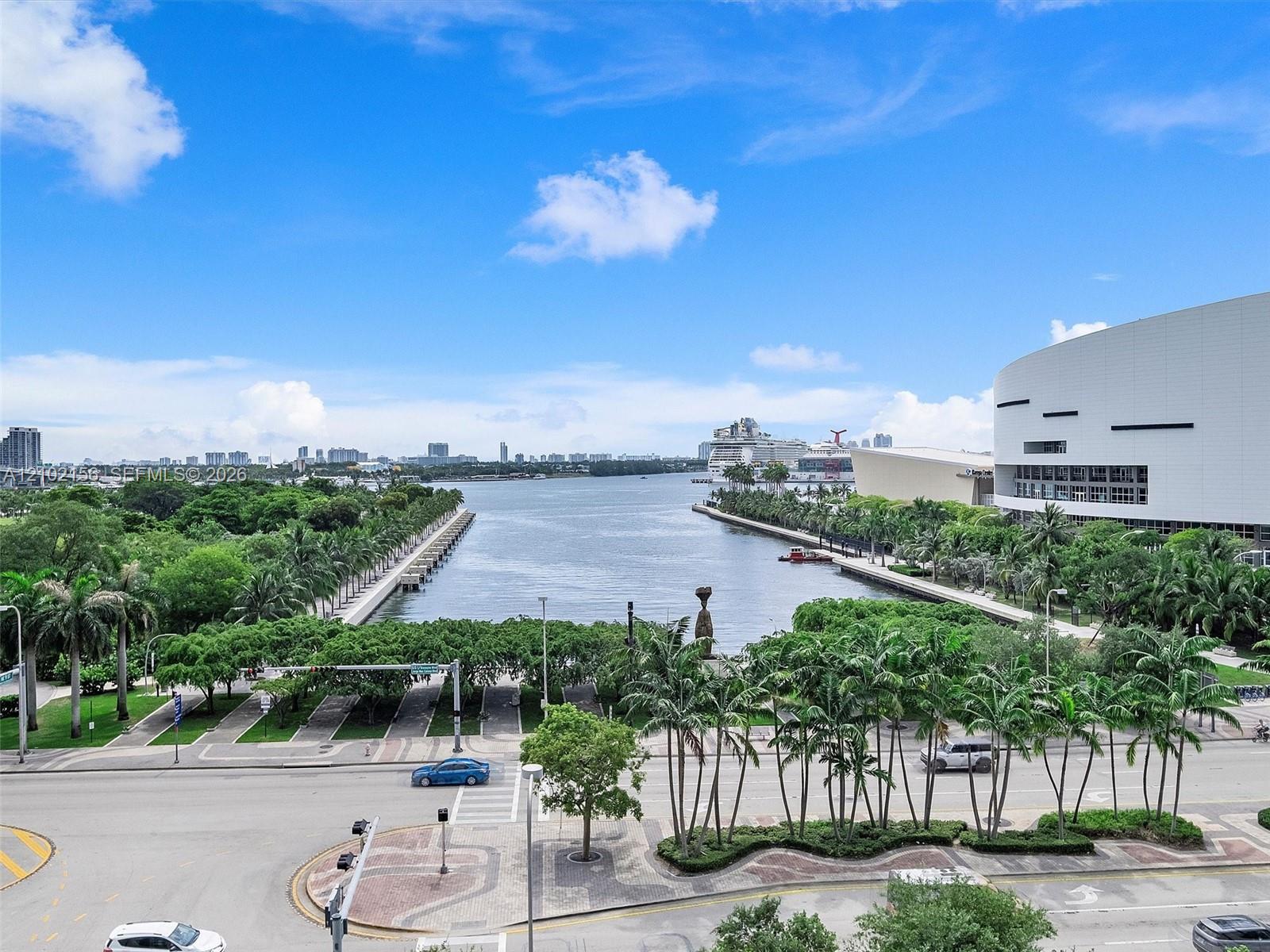 888 Biscayne Boulevard 612 Property Photo 19