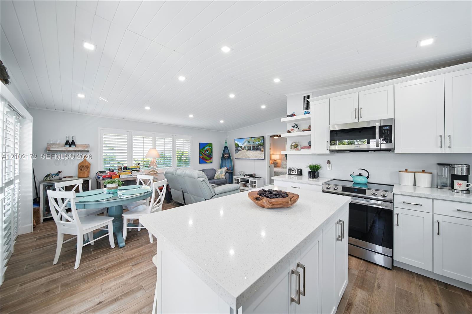 95401 Overseas Highway Property Photo 15