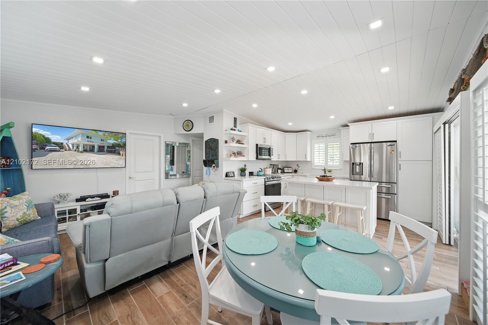 95401 Overseas Highway Property Photo 19
