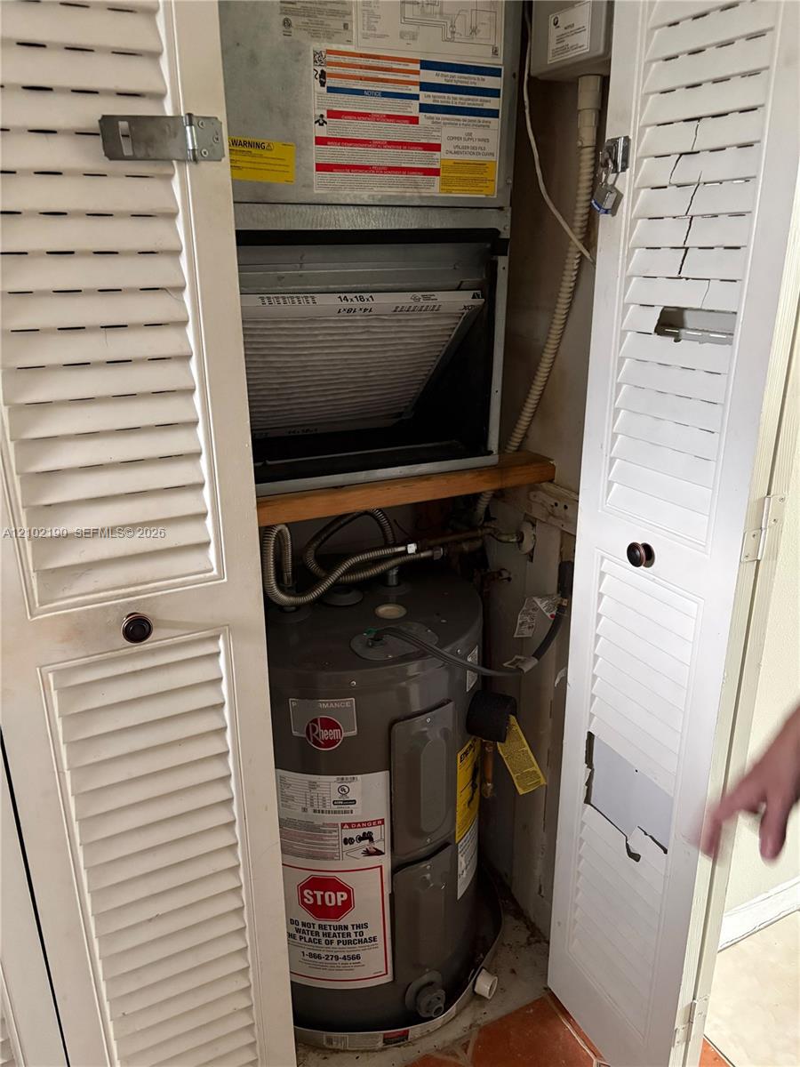 A12102190 Property Photo 4