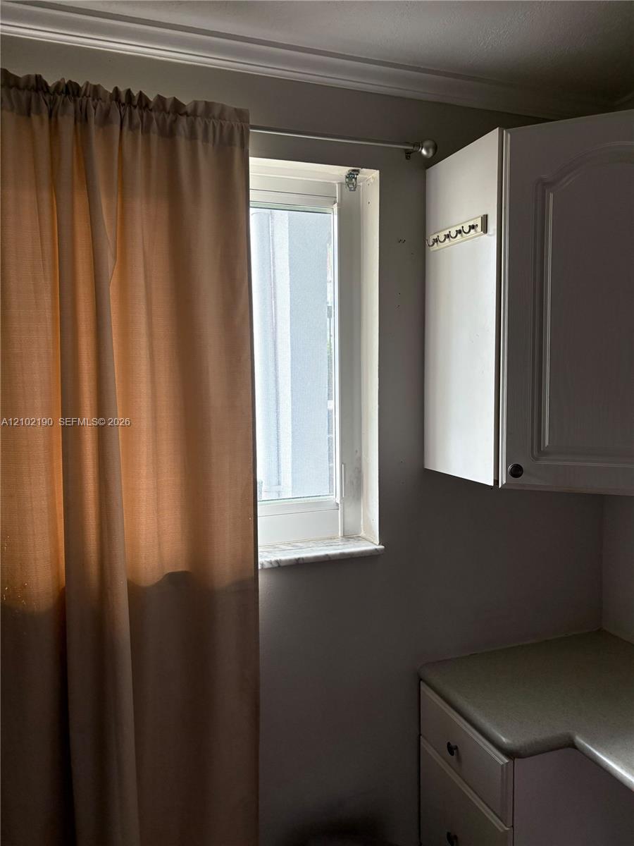 A12102190 Property Photo 7