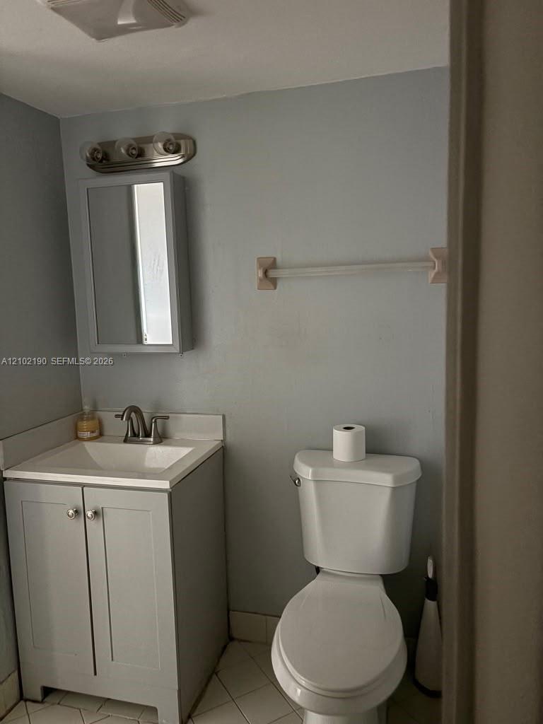 A12102190 Property Photo 9