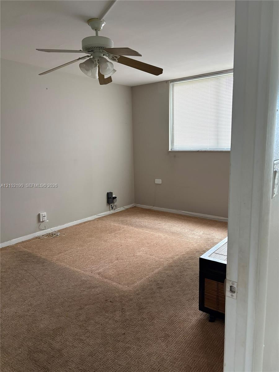 A12102190 Property Photo 12