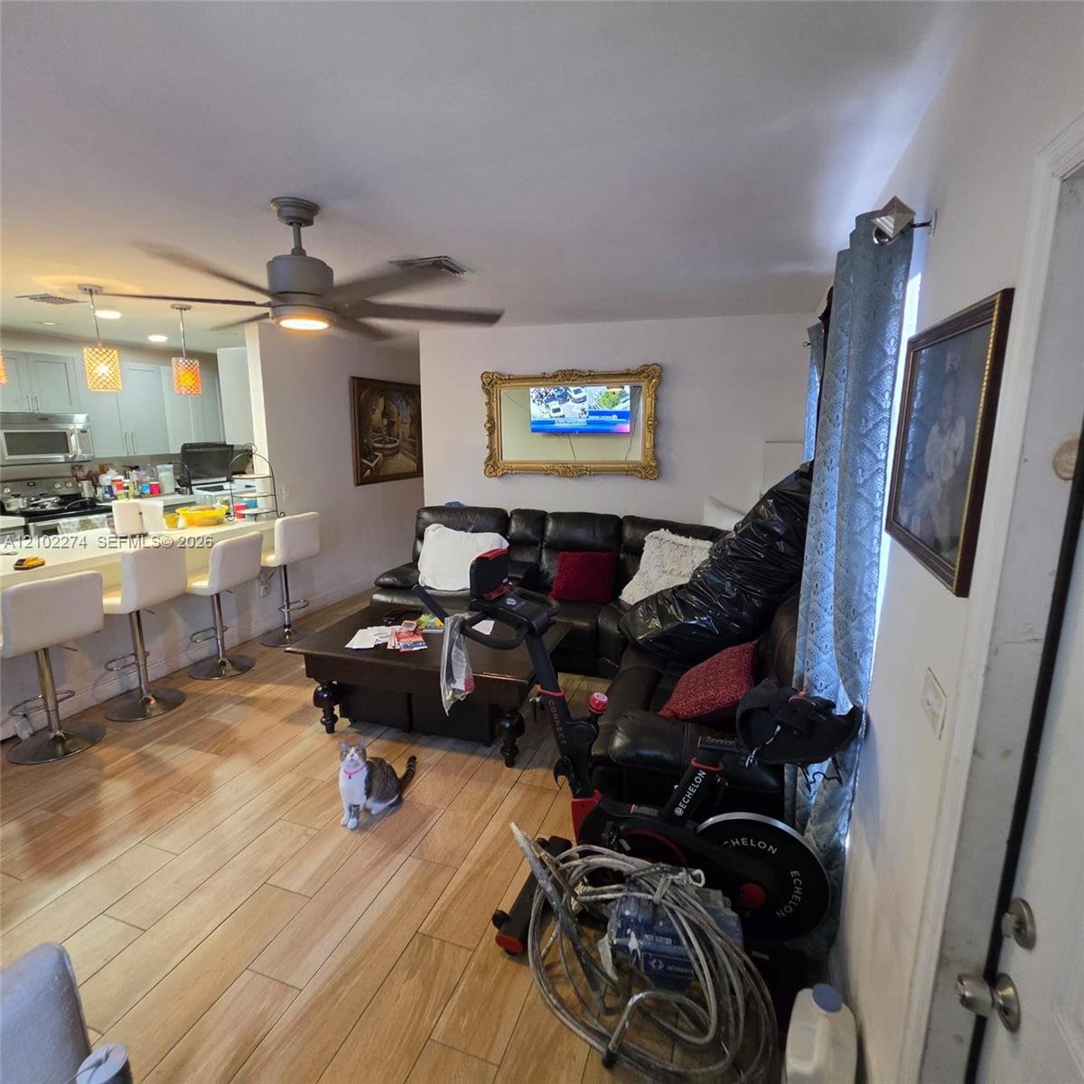 1611 N 69th Way Property Photo 4