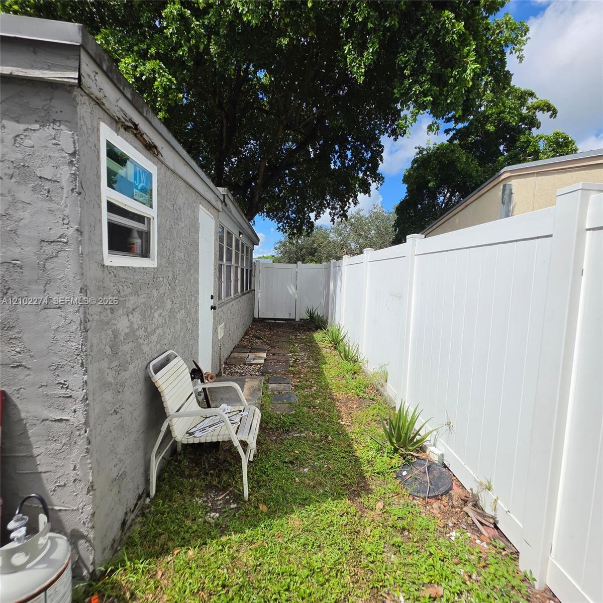 1611 N 69th Way Property Photo 6