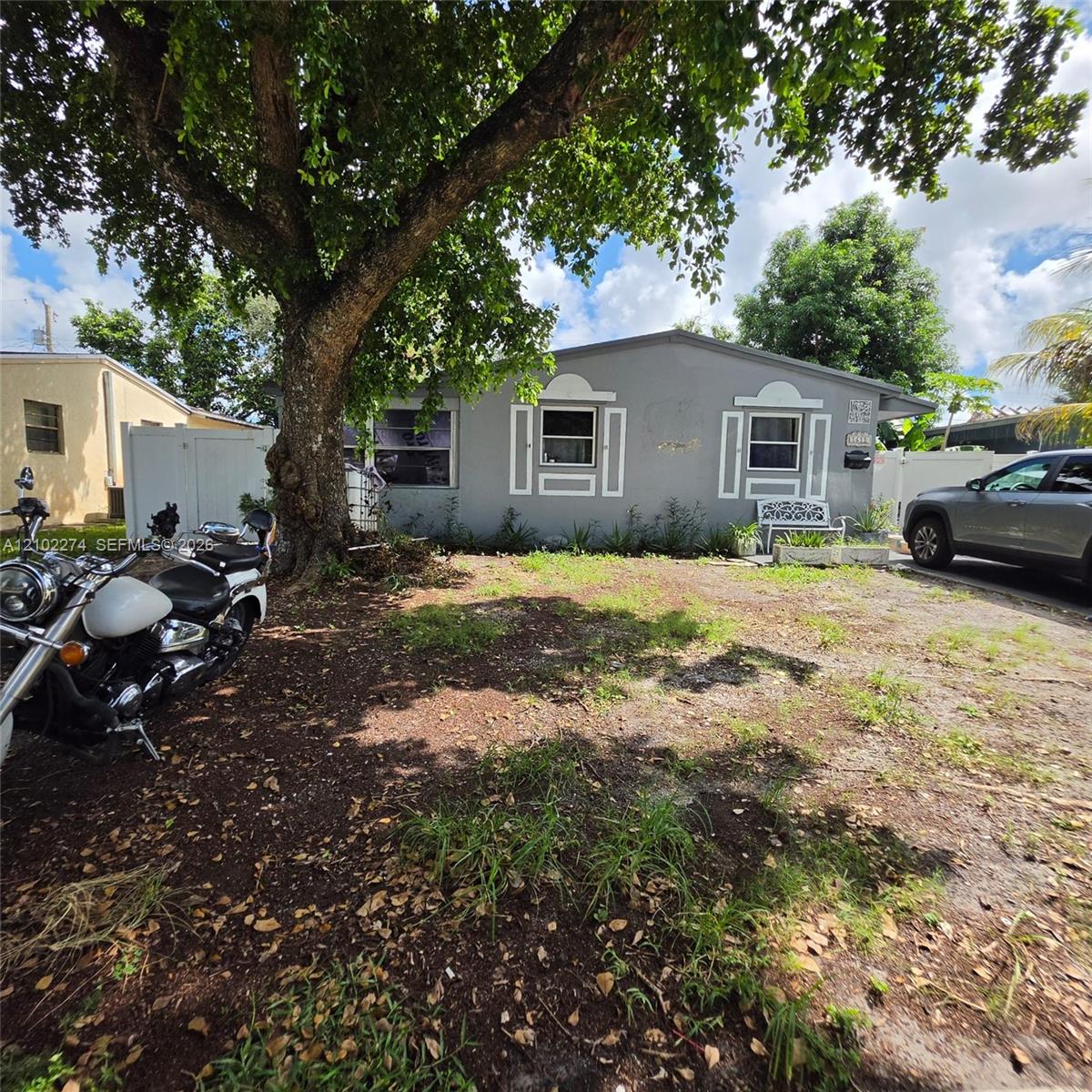 1611 N 69th Way Property Photo 8