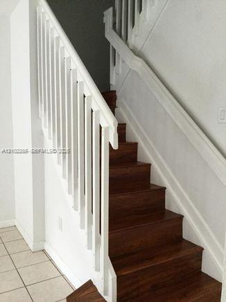 11352 Nw 56th Street Property Photo 5