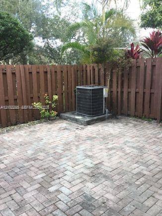 11352 Nw 56th Street Property Photo 7