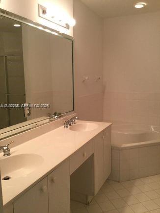 11352 Nw 56th Street Property Photo 11
