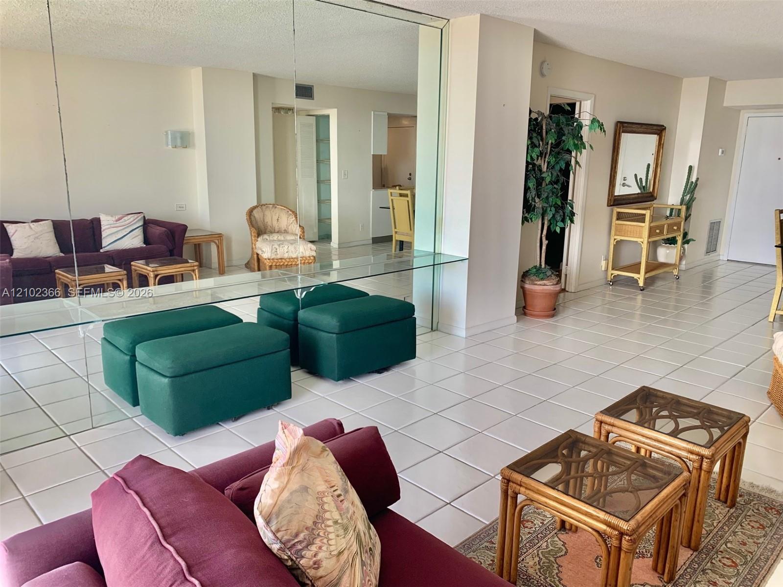 1500 S Ocean Drive 17e Property Photo 20