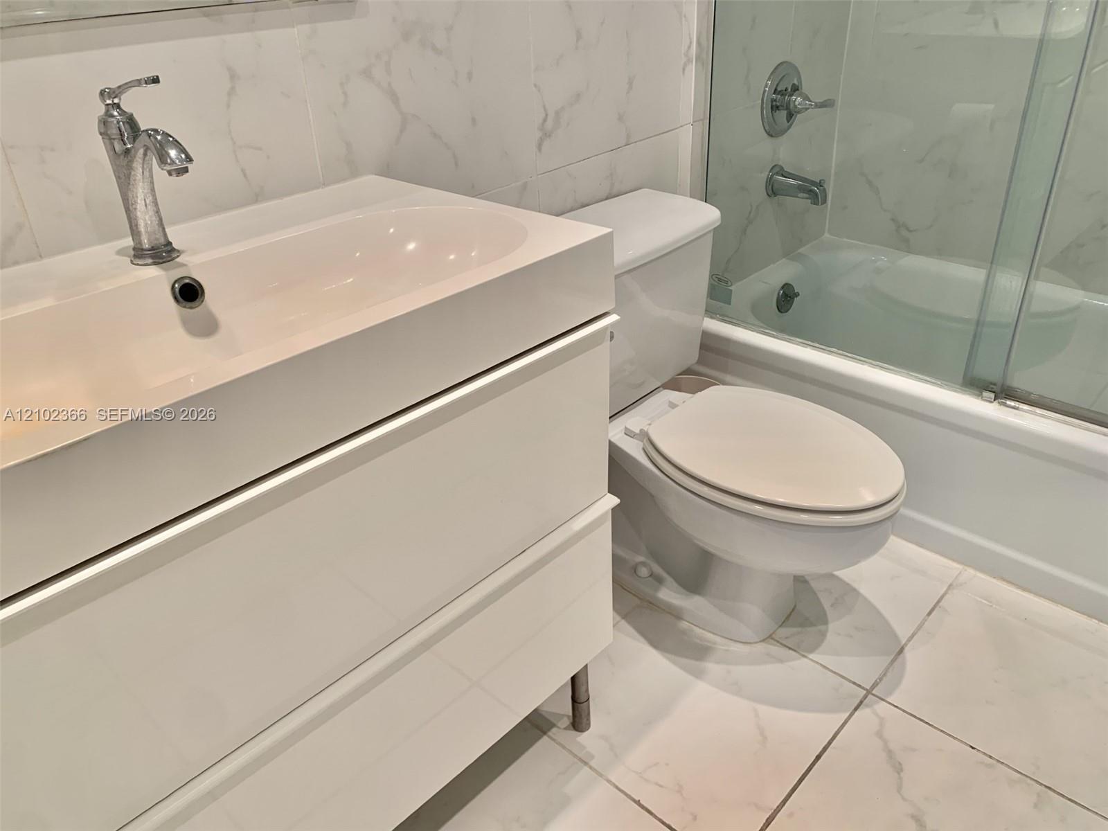 1500 S Ocean Drive 17e Property Photo 29