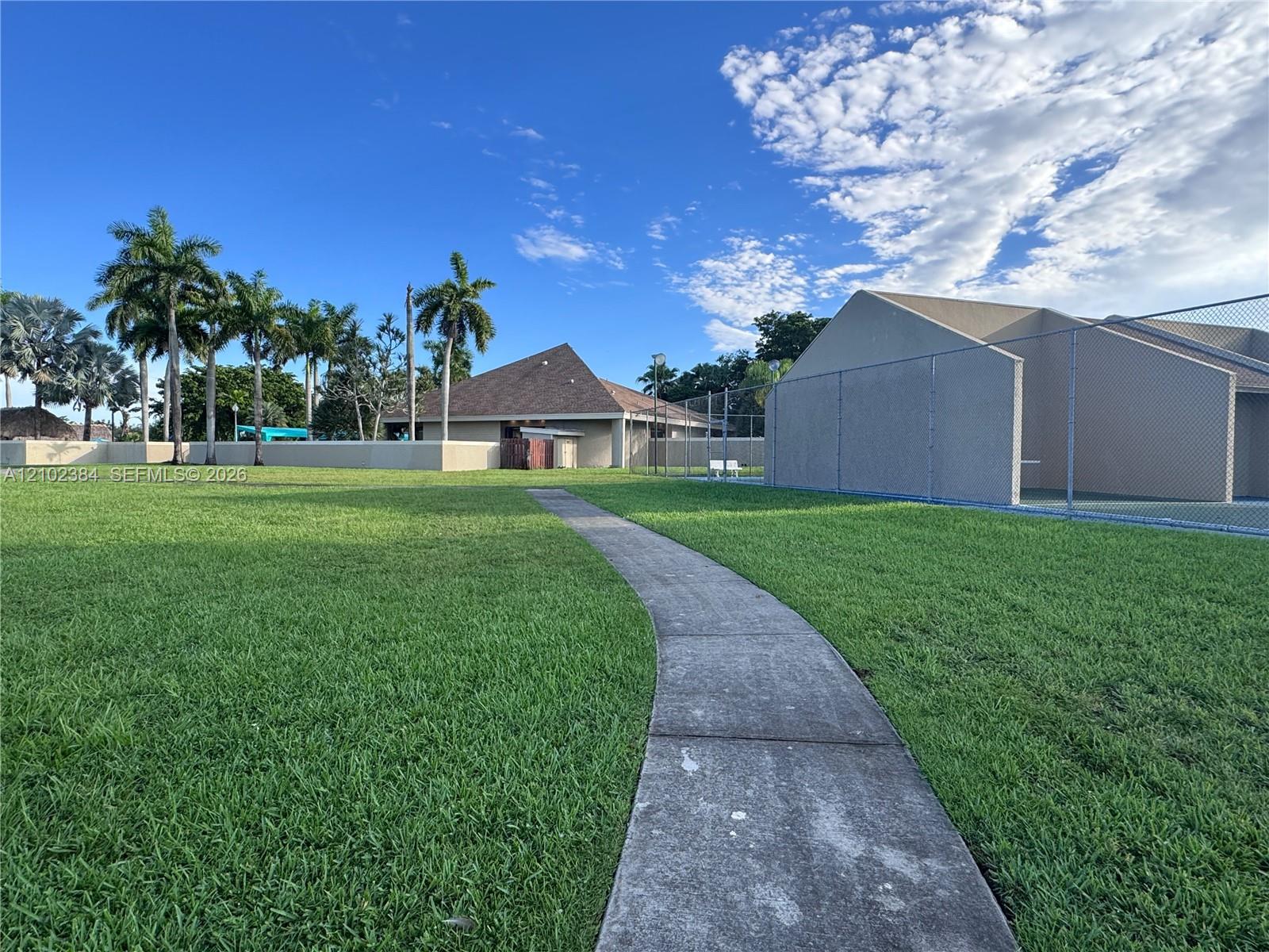 5312 Sw 151st Place Property Photo 44
