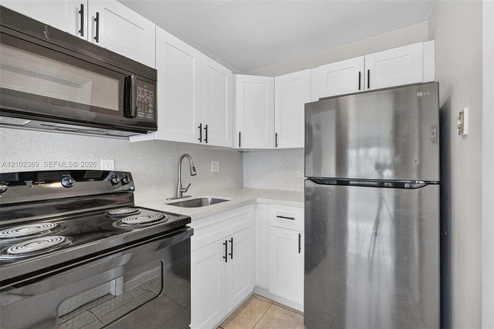 151 SE 6th Avenue 16 Property Photo 1