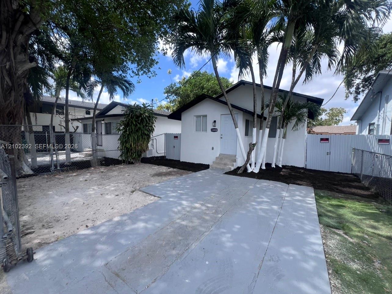 1800 Sw 3rd Street Apt C Property Photo 1