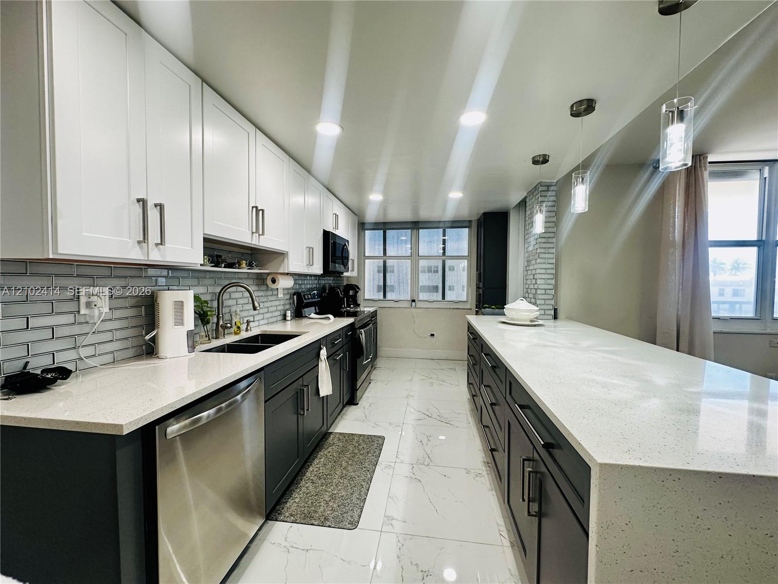 1501 S Ocean Drive 306 Property Photo 1