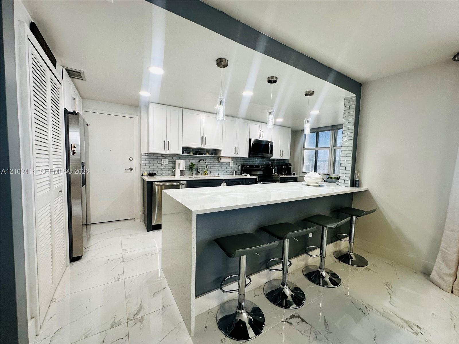 1501 S Ocean Drive 306 Property Photo 1