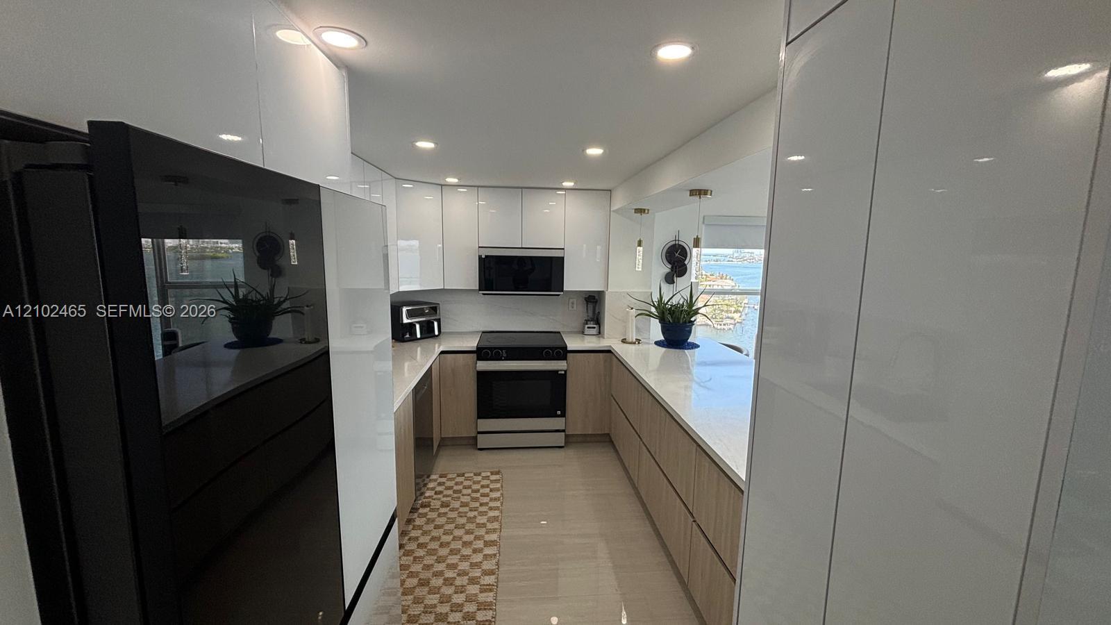 11111 Biscayne Boulevard 16a Property Photo 5