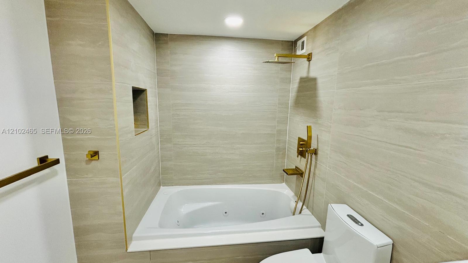 11111 Biscayne Boulevard 16a Property Photo 31
