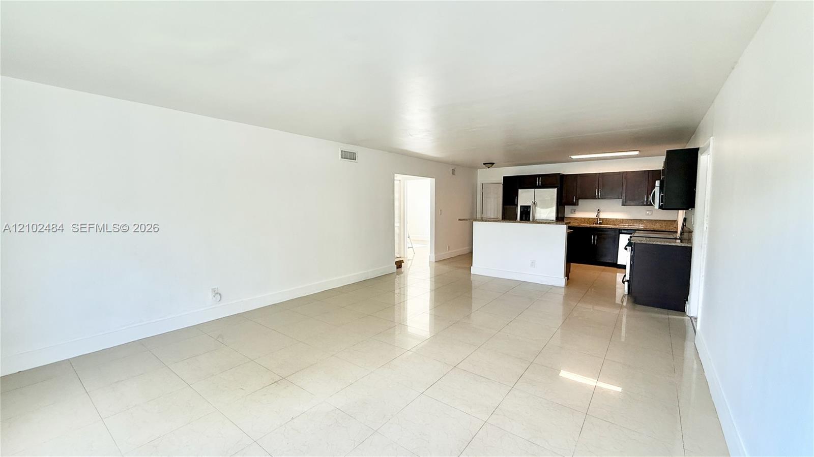 1548 Sw 5th Place 3 Property Photo 10