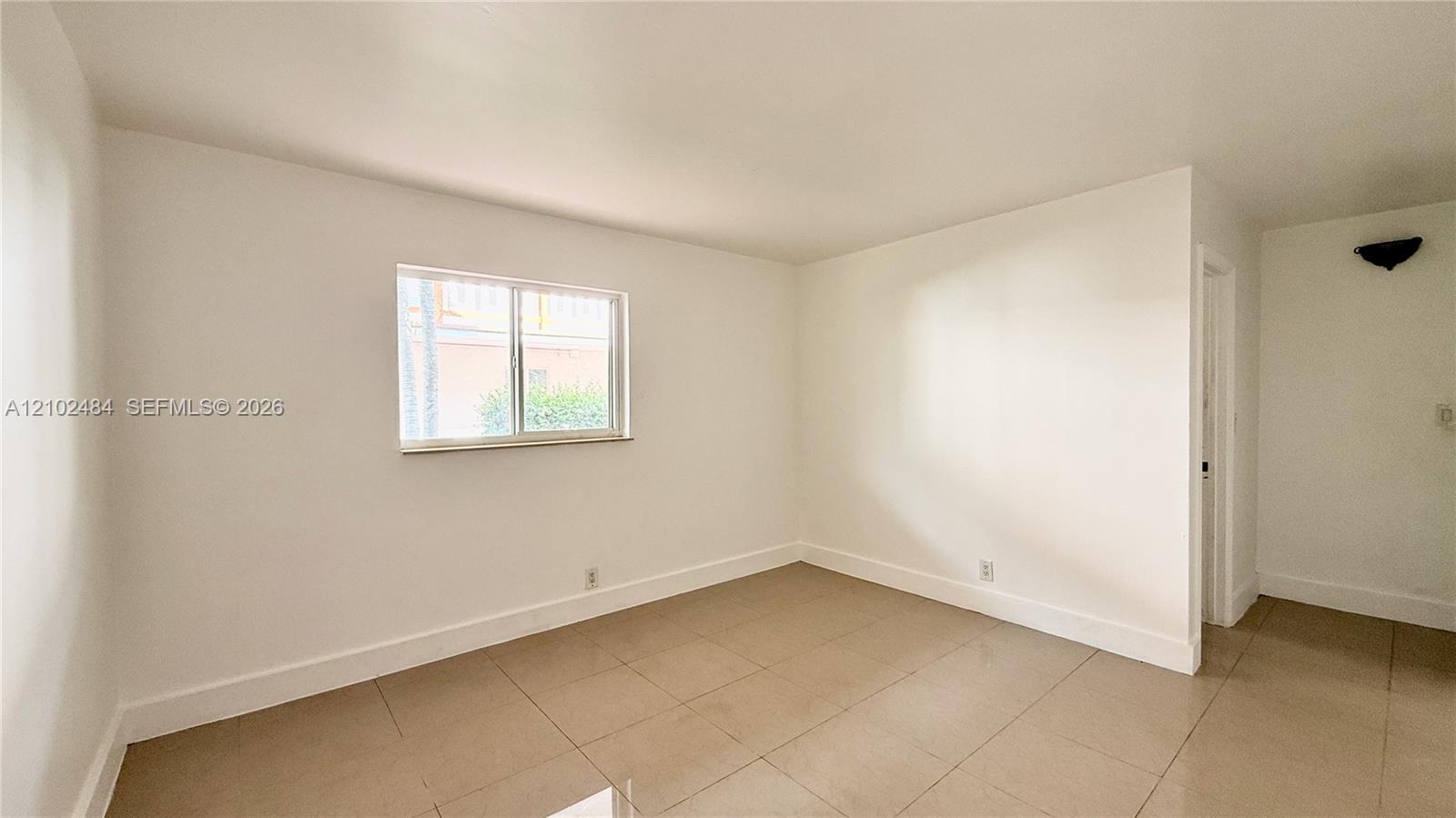 1548 Sw 5th Place 3 Property Photo 18