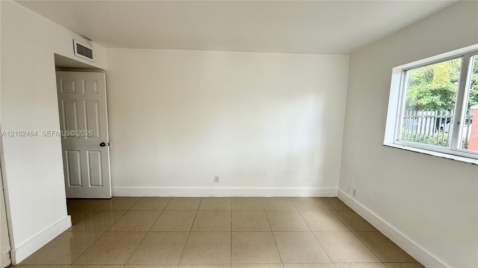 1548 Sw 5th Place 3 Property Photo 27