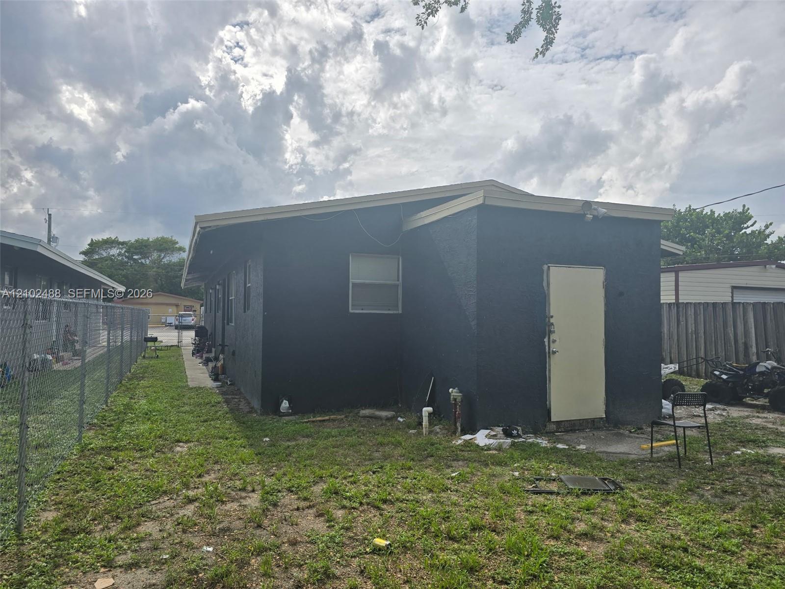 770 Sw 2nd Avenue Property Photo 2