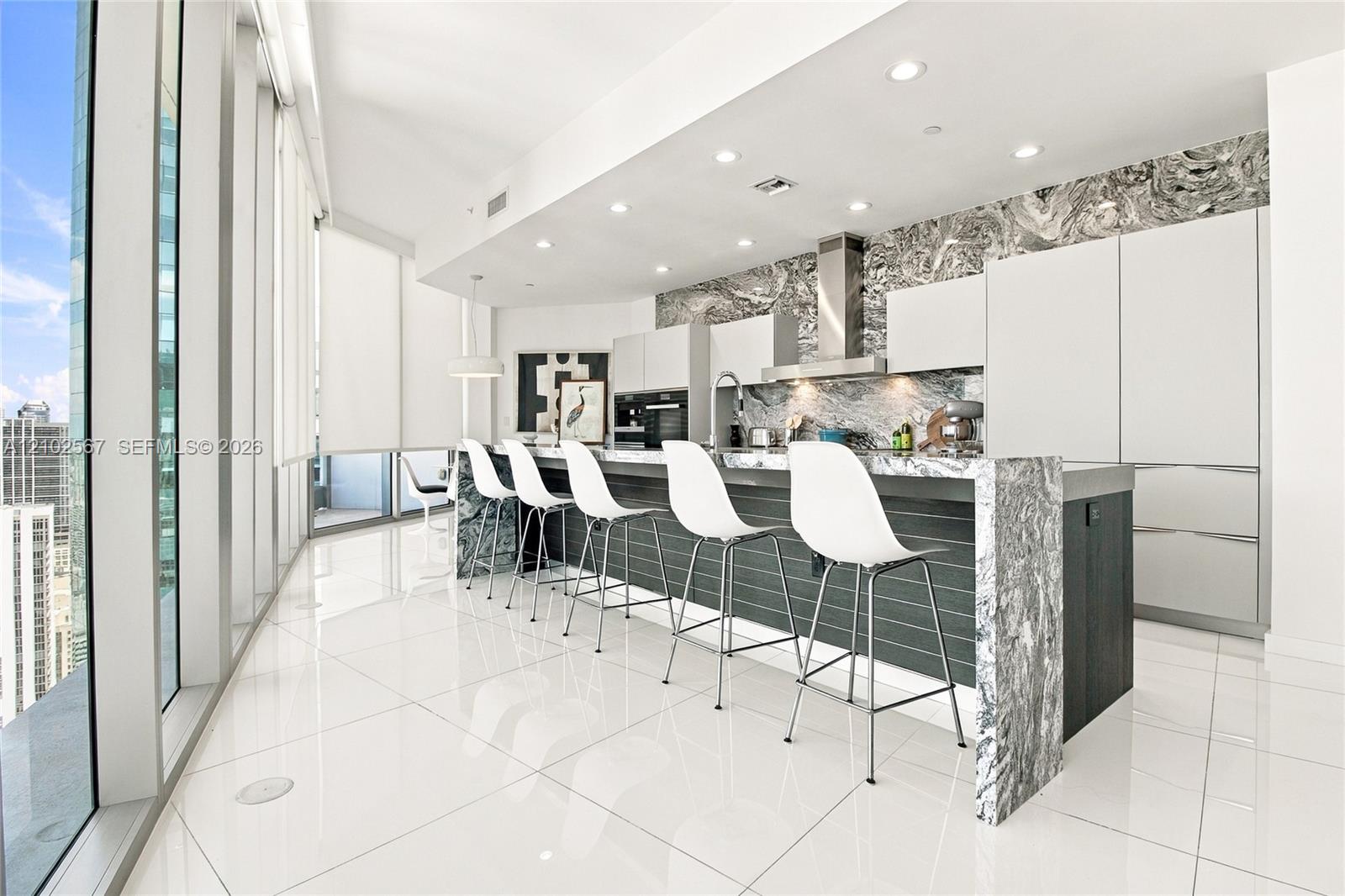 200 Biscayne Boulevard Way 5302 Property Photo 6