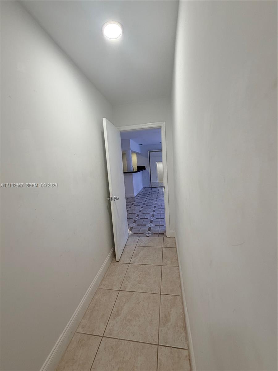 8218 Southampton Drive A Property Photo 11