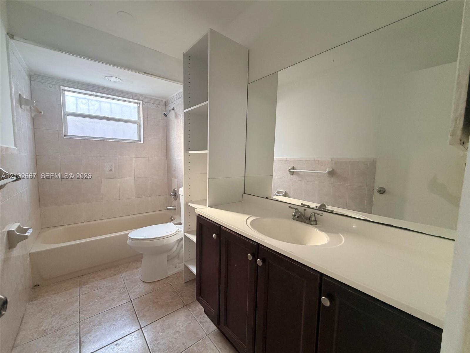 8218 Southampton Drive A Property Photo 18