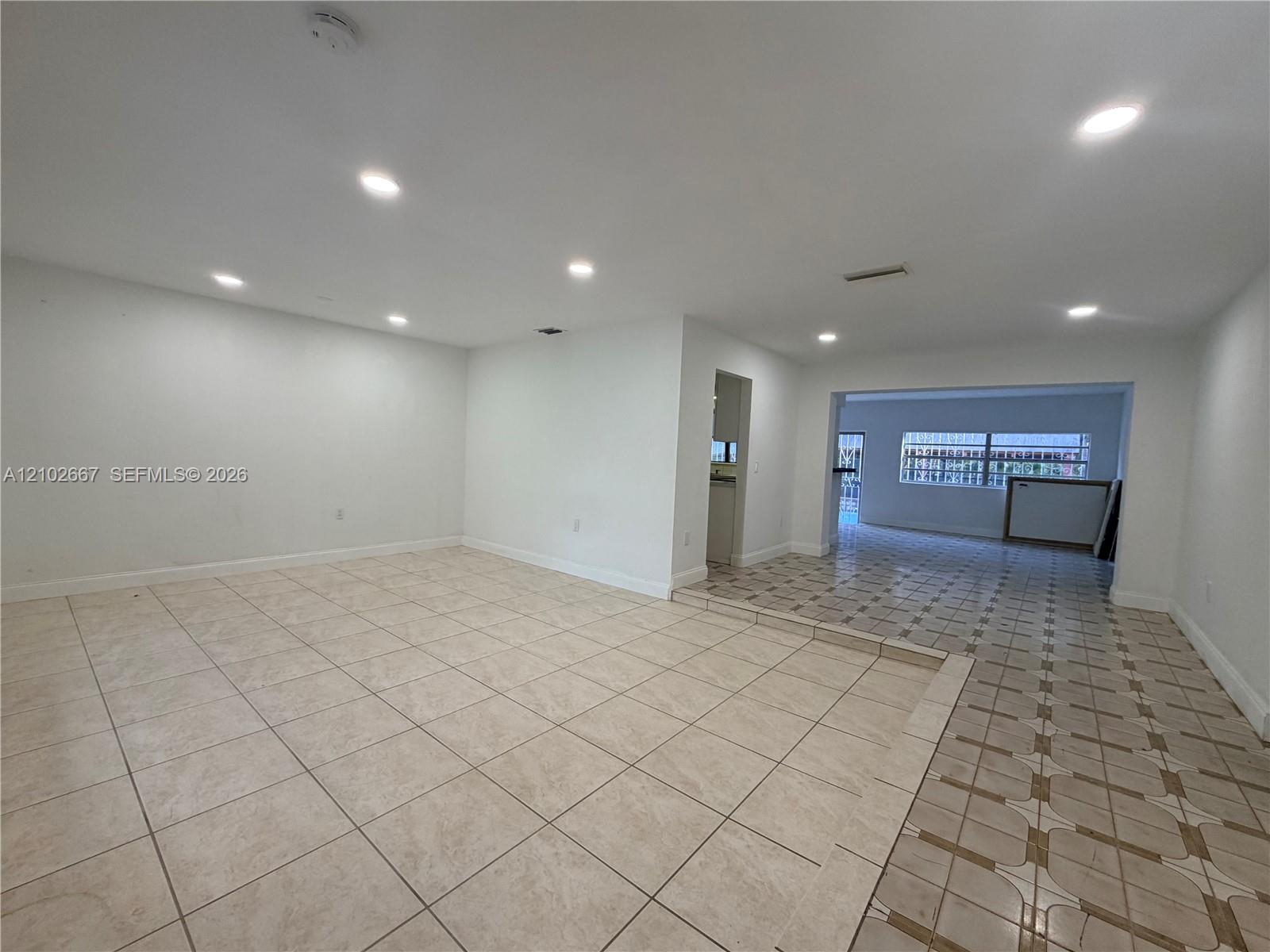 8218 Southampton Drive A Property Photo 21