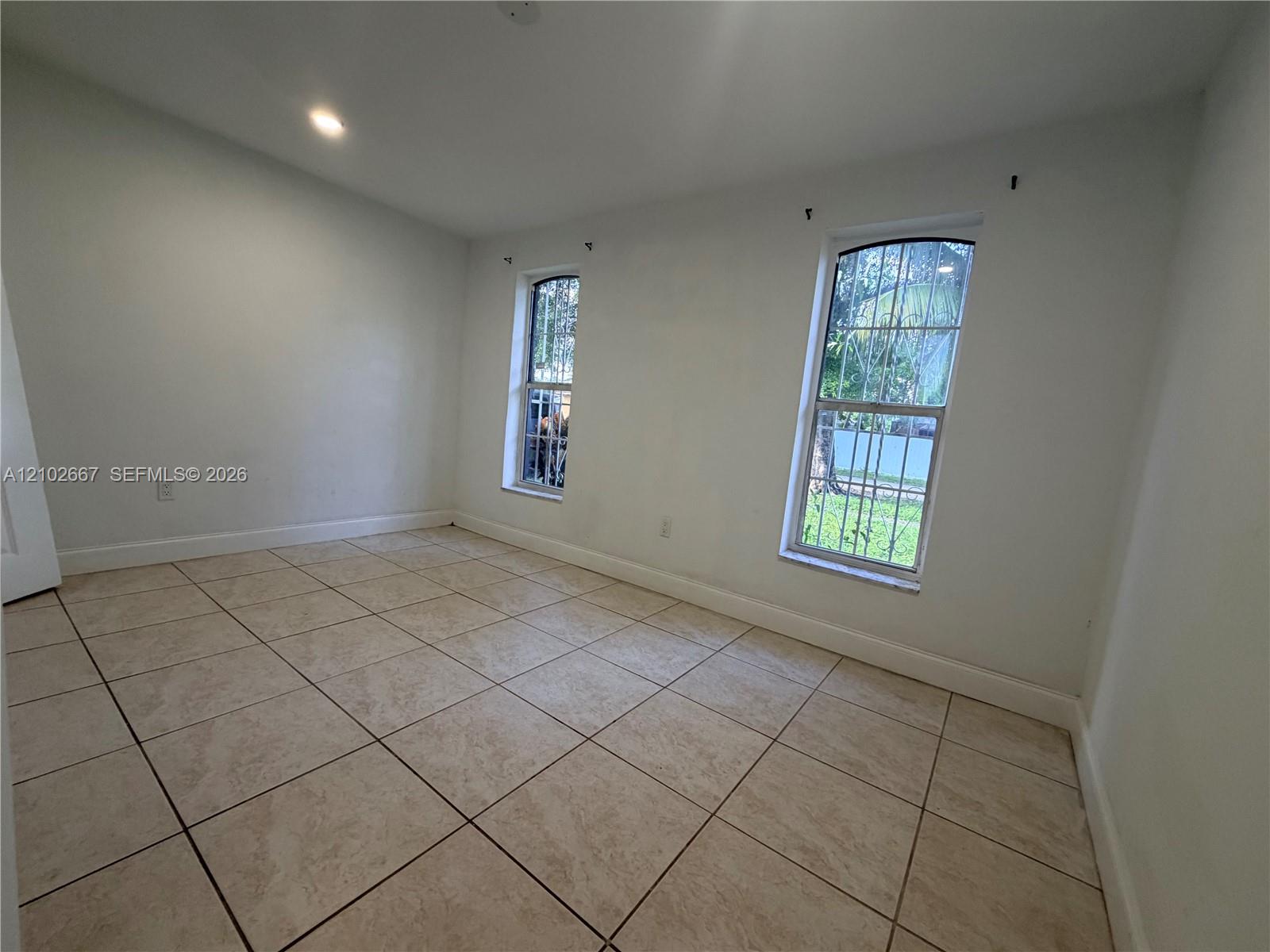 8218 Southampton Drive A Property Photo 23