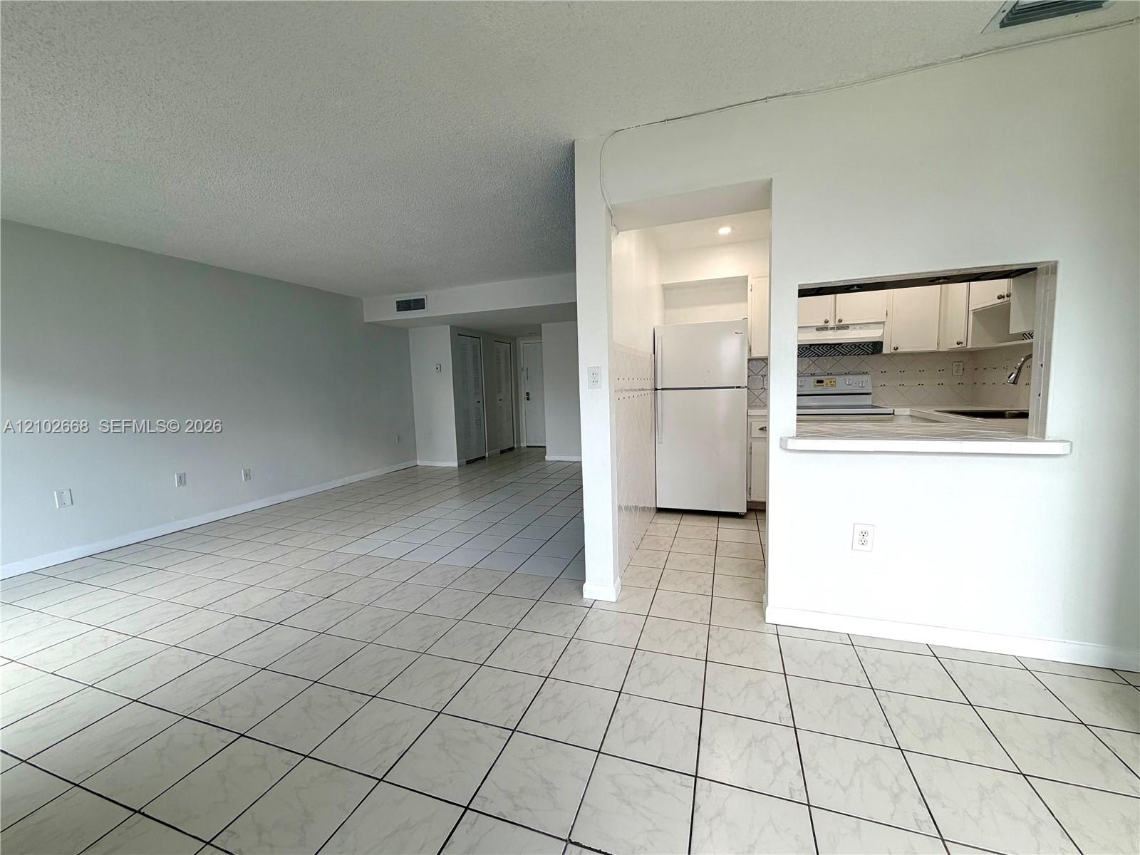 3665 Ne 167th Street 204 Property Photo 10