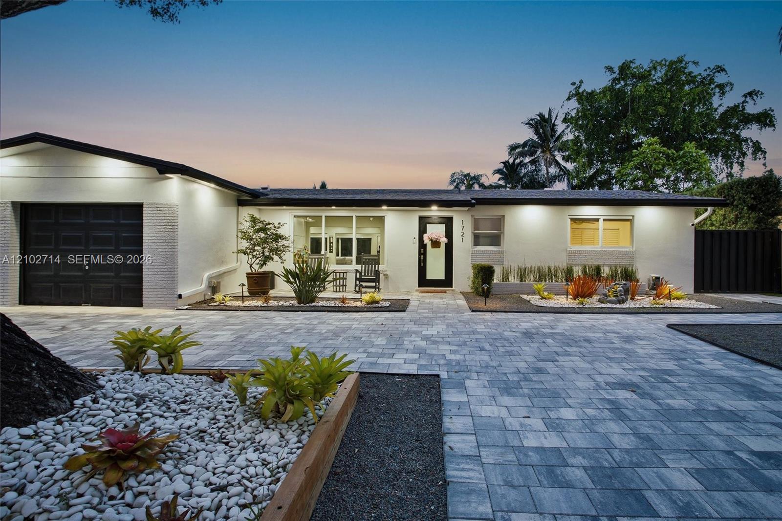 1721 Nw 114th Avenue Property Photo 4