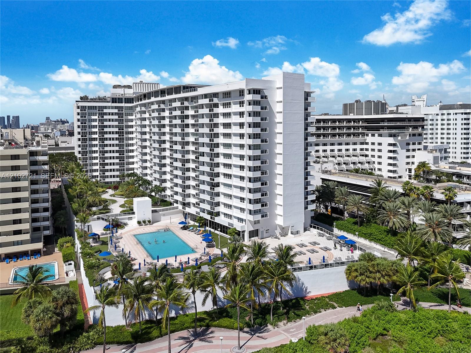 100 Lincoln Road 1008 Property Photo 1
