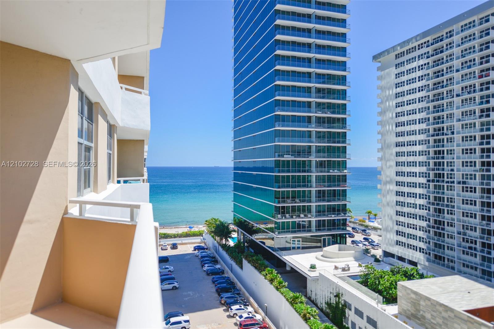 1980 S Ocean Drive 10l Property Photo 1