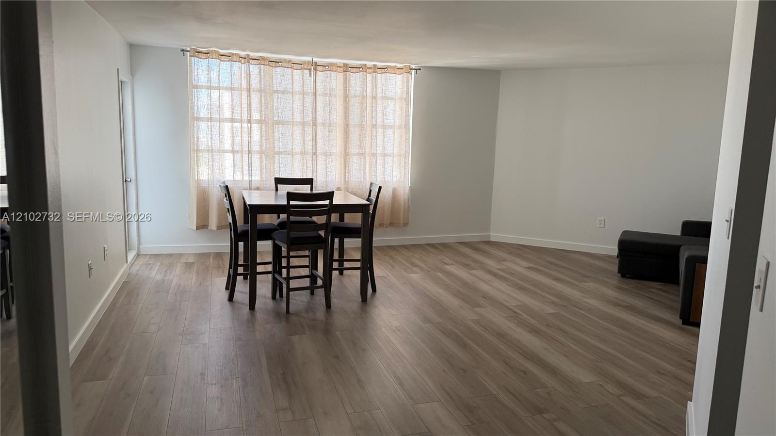 2750 Ne 183rd Street 2106 Property Photo 2