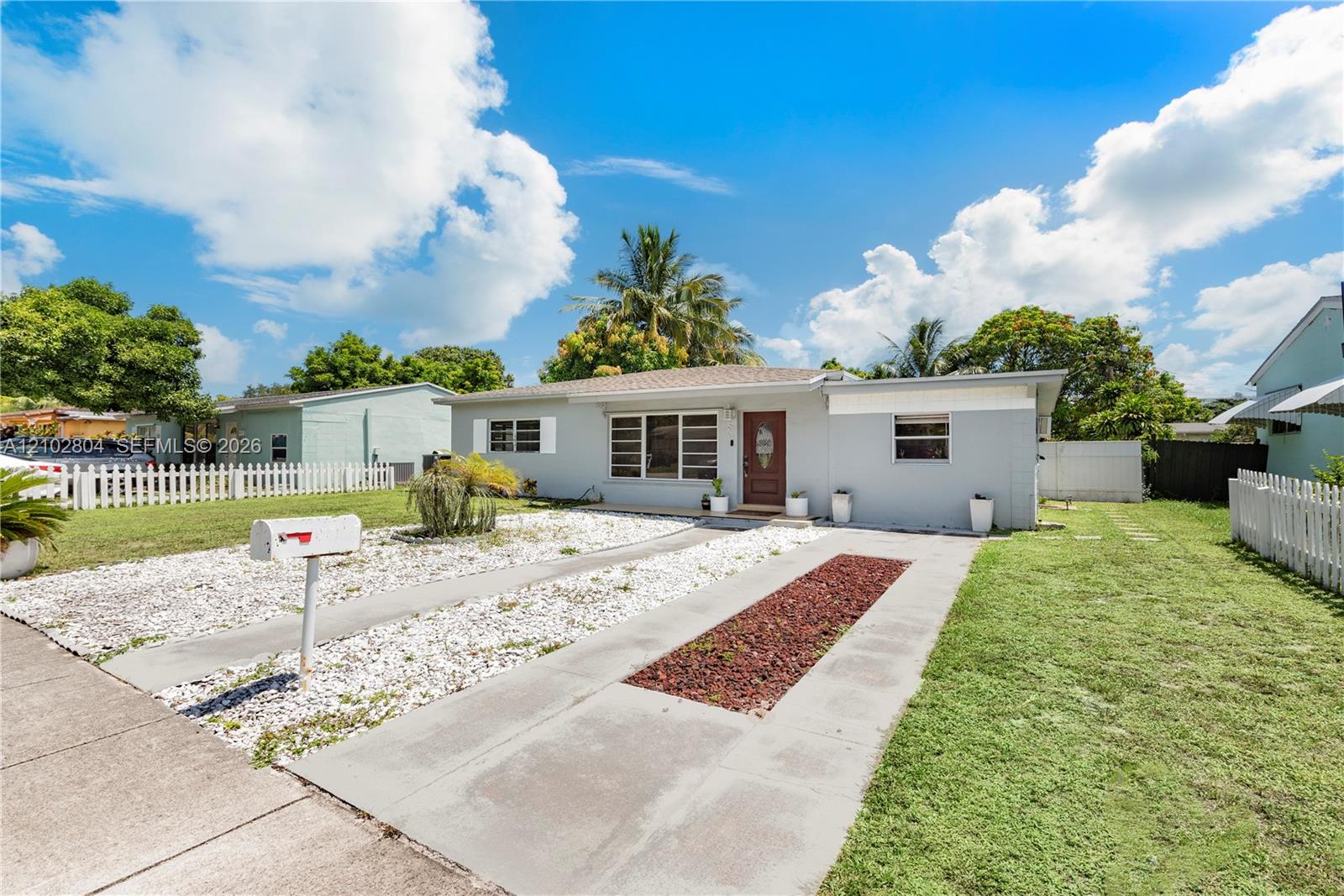 250 Ne 170th Street Property Photo 1