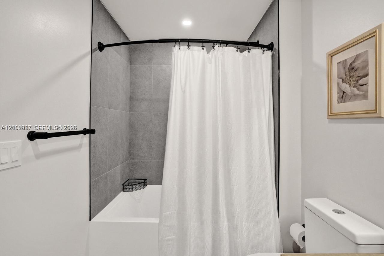 121 Ne 5th Street 512a Property Photo 14