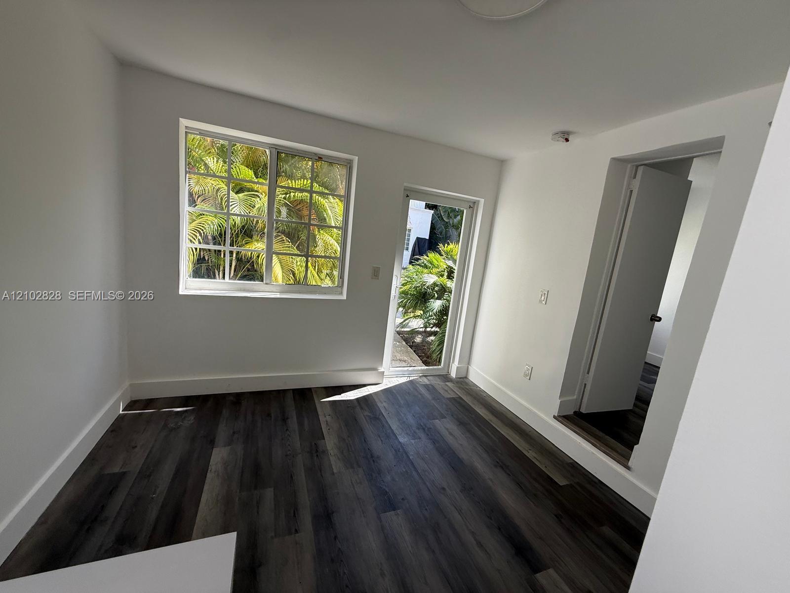912 Euclid Avenue 4 Property Photo 4