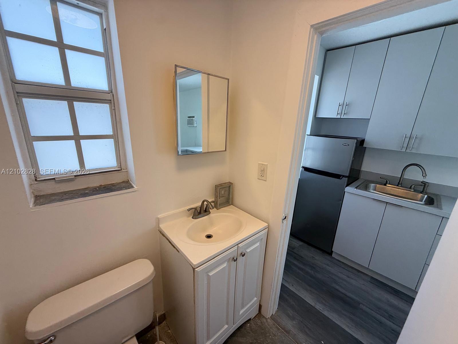 912 Euclid Avenue 4 Property Photo 18