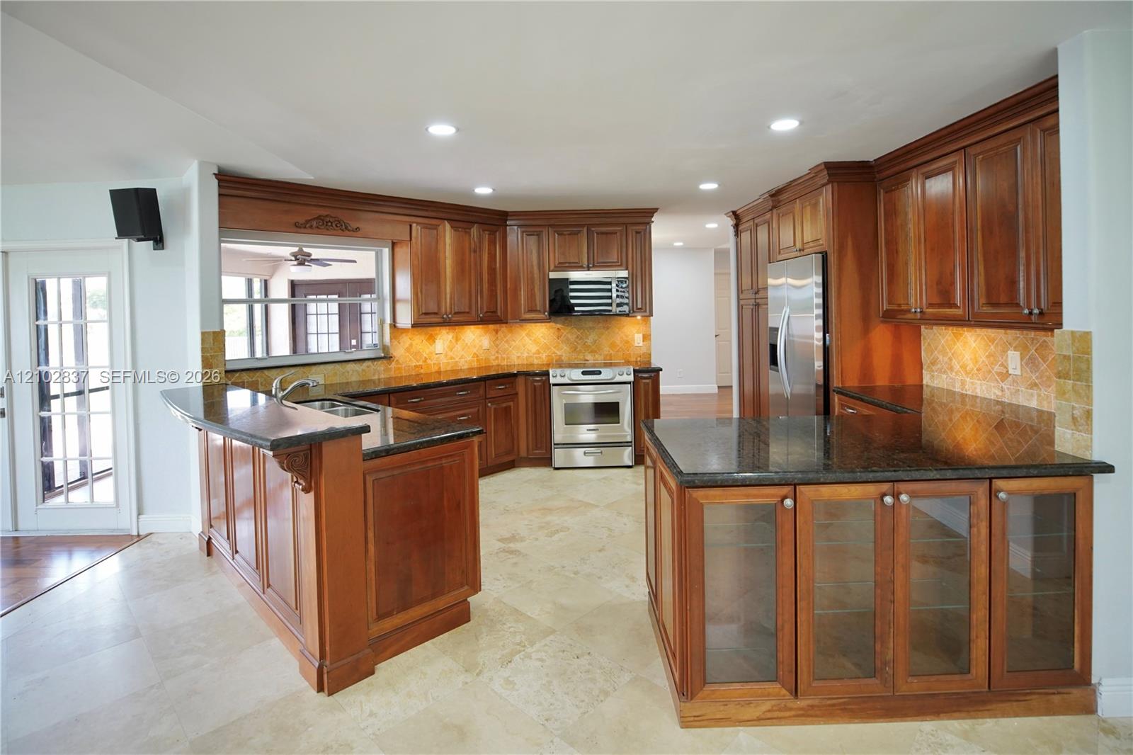 18281 Sw 22nd Street Property Photo 3
