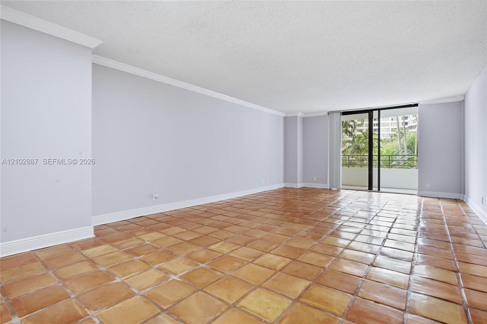 2500 Parkview Drive 415 Property Photo 3