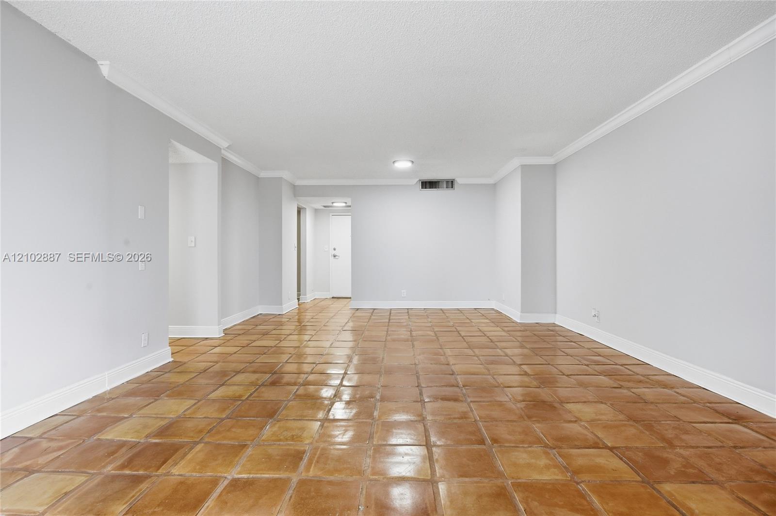 2500 Parkview Drive 415 Property Photo 4